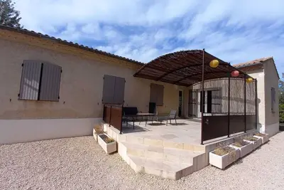 Image de 4 Bedroom Private vacation home in Malaucène
