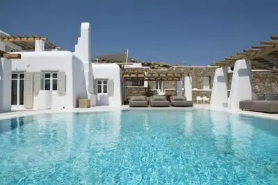 Image de Luxury 8 Bedroom Villa with Pool