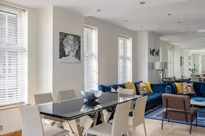 Image de Park lane 4-bedrooms spacious Mayfair family house