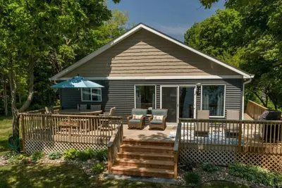 Image de Remodeled Home on Great Fishing & Swimming Bay!