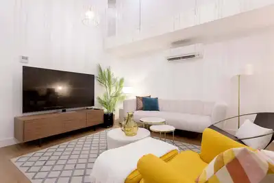 Image de Modern Apartment near from Palacio Real. Bailén