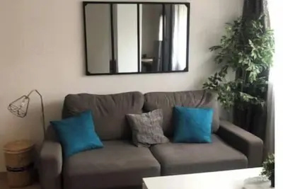 Image de Joli studio bien équipé avec parking gratuit dans la rue derrière