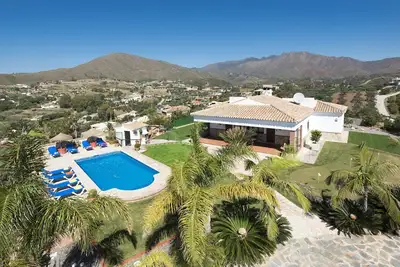 Image de Villa Algazara by Villa Plus