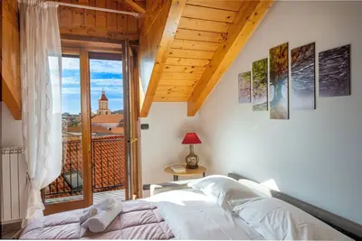Image de Hakuna Matata among Paths, attic room with terrace