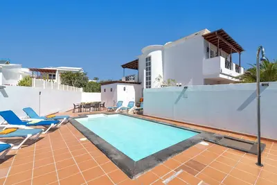 Villa Helena by Villa Plus