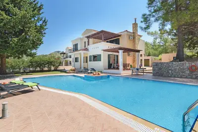 Image de Villa Dimitra Springs by Villa Plus