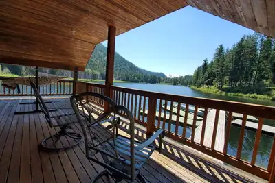 Image de 2 cabins private lake front