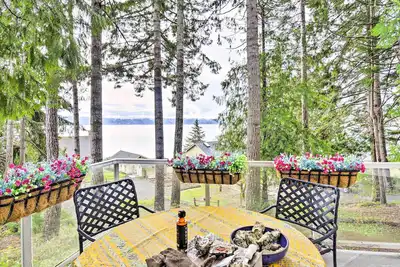 Image de Dreamy Waterfront Studio w/ Hood Canal Views