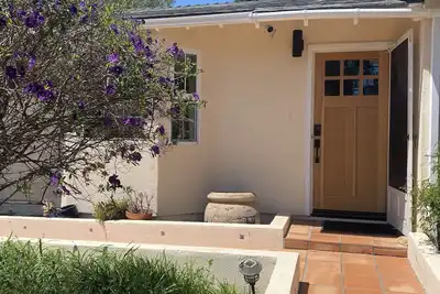 Image de Ojai Vallerio Cottage:  Peaceful Ojai Retreat with lovely grounds and garden