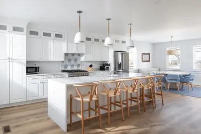 Image de New Build-4 Bed, Steps to Vineyard, Close to Beach