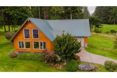 Image de Beautiful  Cabin on Hat Island in the Puget Sound