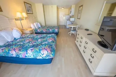 Image de High-Floor Ocean View Newly Renovated!