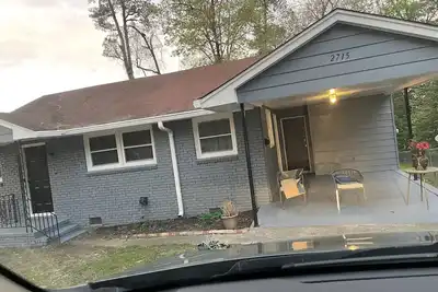 Image de Spacious House Near the Augusta Nat Golf Course