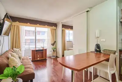 Image de \"Live life to the fullest in the heart of Santiago\"!