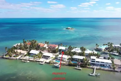 Waterfront Oasis - 3/2 w/ Heated Pool & Direct Ocean Views