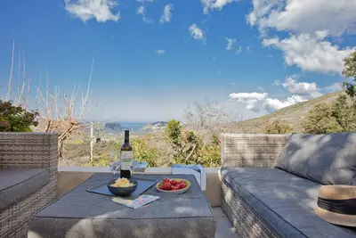 Côté Conca d'Oro appartement climatisé avec terrasse vue sur le Golfe de Saint-Florent