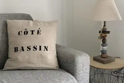 Image de Côté bassin - Appartement T2-plage et commerces à proximité