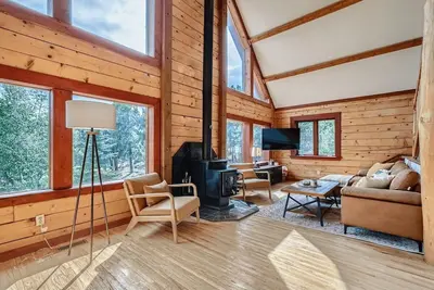 Image de Mountain Cabin | Fire Pit | Wood Burning Stove