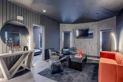 Image de Elegant  Black  Modern  Getaway