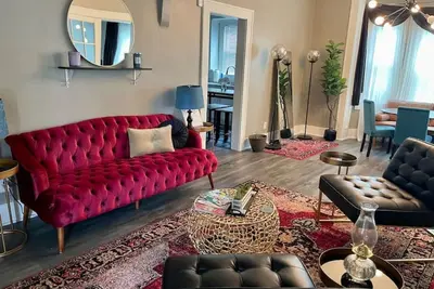 Image de Cozy vintage getaway minutes from downtown!