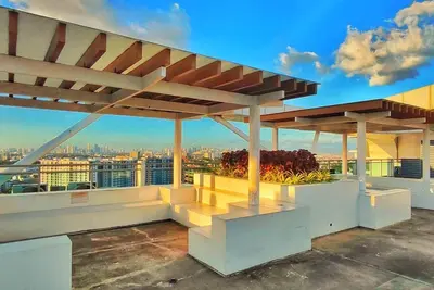 Image de Cozy 2 Br unit with Beach View, near Naia