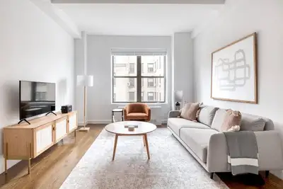 Image de Sleek Uws 1br w/ Elevator, Doorman & Gym, nr Central Park, by Blueground