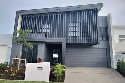 Image de Brand New Luxurious Modern Beach House