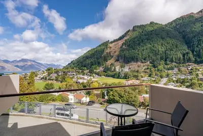 Image de Diamond Destination Zqn 8 - Lake & Mountain Views