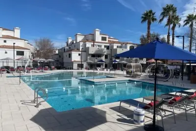 Image de Tempe 2 bd \/ 2 ba Great Location