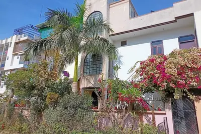 Elegant Escape in the Pink City