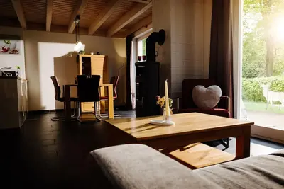 Image de Luxury vacation home with sauna, whirlpool bath, wood-burning stove, furnished. Terrace