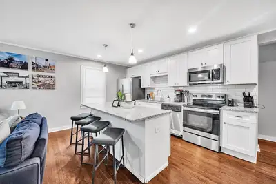 Image de Mini Golf & Bocce Court w/ Outdoor Bbq - less than 1 mile from Camp North End