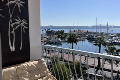 Image de Vue mer panoramique sur port et plages