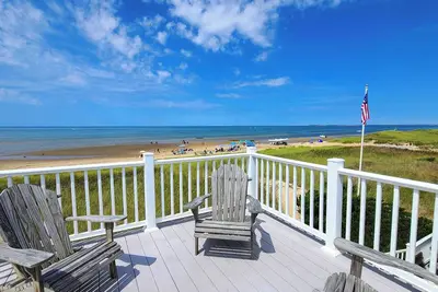 Image de Amazing Waterfront 4bd--Central Air, Rooftop Deck, Right on the Beach