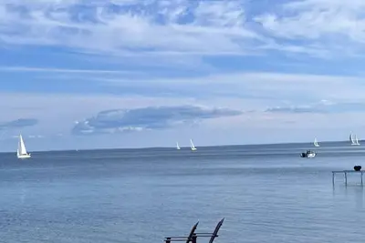 Image de Private lakefront house on lake simcoe. Perfect for outdoor enthusiasts