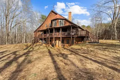 Image de 10 Acre Wilderness Paradise!