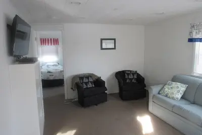 Image de Nice Size Duplex Steps to The Beach