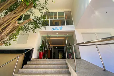 Image de Luxury Condo 10 min walk from the Beach