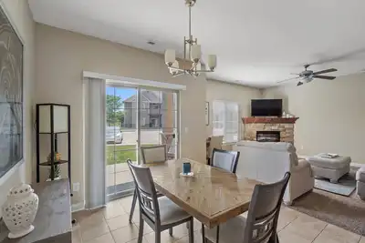 Image de Spacious & Convenient Family Friendly 2. 5 Bath Ground Floor Easy Access Kid Park
