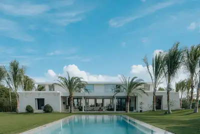 Image de (2022) Newly built modern minimalist 5br - ultimate luxury villa