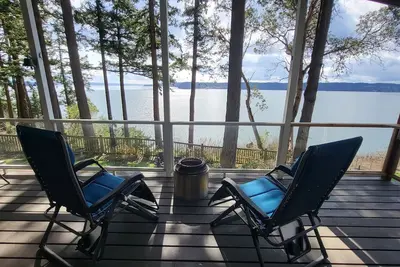 Image de Amazing Views and Whale Watching from Indoors and Outside, with Ac!