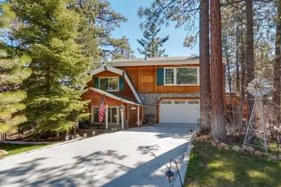 Image de Stonehouse Retreat - Game Room, Pool Table, 2 Fireplaces, Barbecue