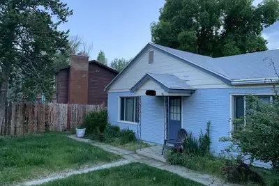 Image de Great house for family and pets, close to everything!