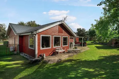 Image de Bright cottage 300 m from the beach