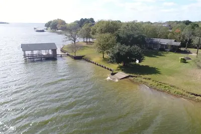 Image de Cottage on 10acres private peninsula. Very unique property you will fall in love