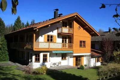 Image de Ferienhaus für 6 Gäste mit 195m² in Krün