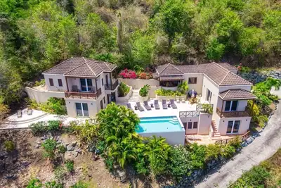 Image de Luxury villa with pool and outstanding views. Apr 17 - 26, 2025 450 Usd Night
