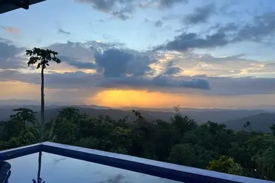 Image de Exclusive Villa with panoramic vistas of city and mountains from your own hottub
