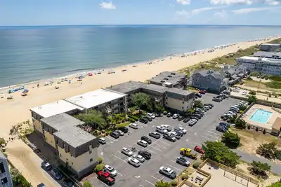 Image de Oceanside 2 Bedroom Condo at Golden Strand A2