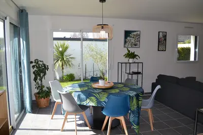 Image de Maison entre Terre et Mer, 10 minutes Ă pied de la plage et Gr34.